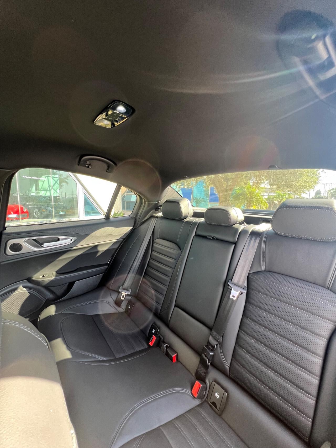 Alfa Romeo Giulia 2.2 Turbodiesel 210 CV AT8 AWD Q4 Veloce - SUPER OFFERTA T-STOCK