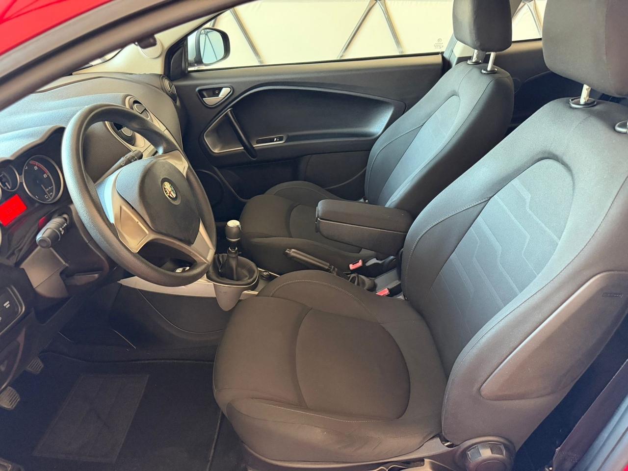 Alfa Romeo MiTo 1.3 JTDm-2 95 CV S&S Distinctive Sport Pack