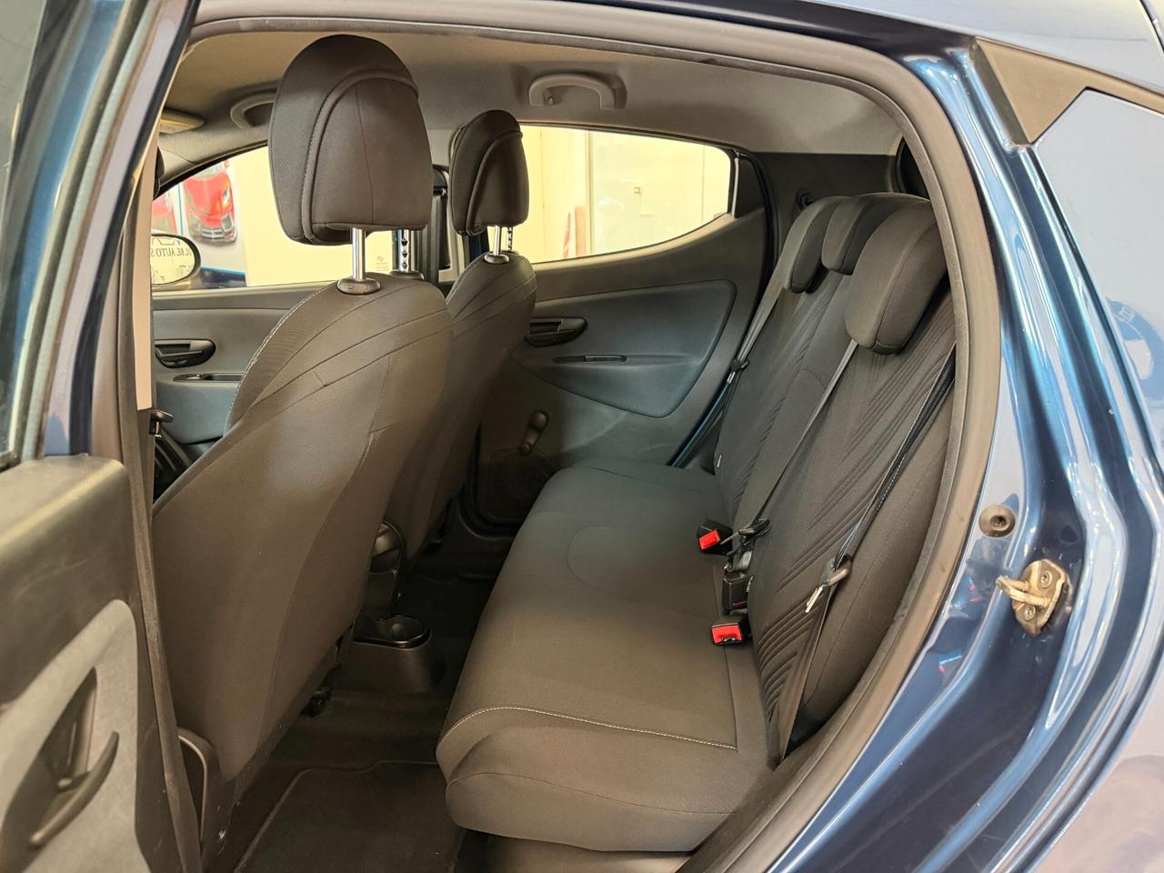 Lancia Ypsilon 1.0 FireFly S&S Hybrid Alberta Ferretti