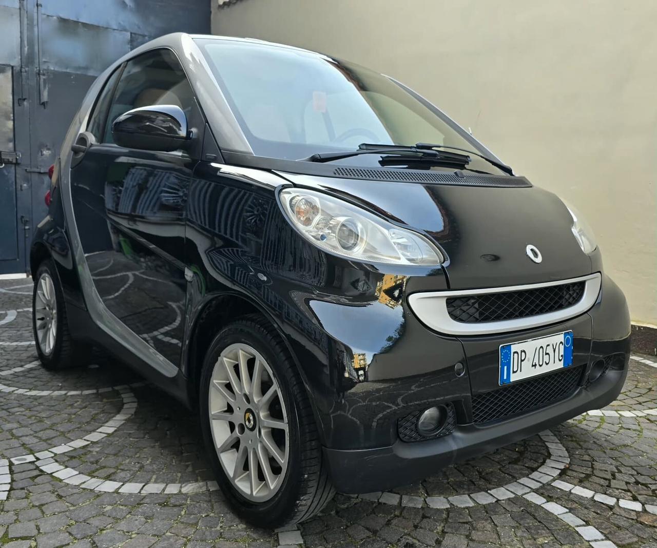 Smart ForTwo 1000 62 kW coupé passion