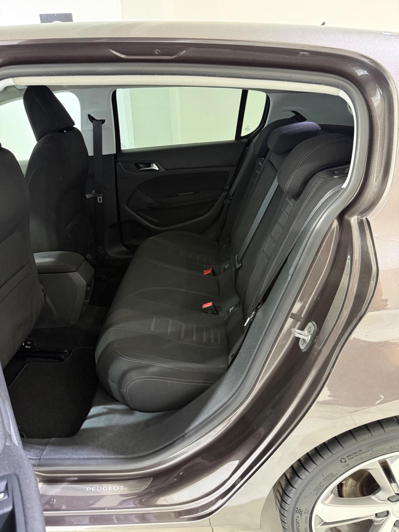 PEUGEOT 308 1.6 E-HDI 115 CV STOPESTART ALLURE PACK