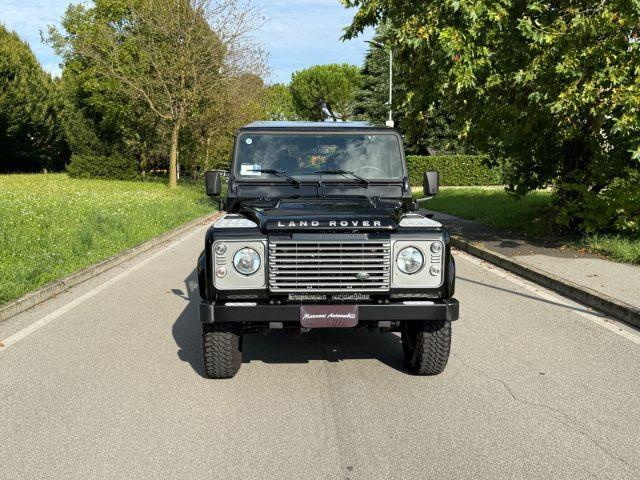 LAND ROVER Defender 90 2.2 TD4 Station Wagon SE NEOPATENTATI