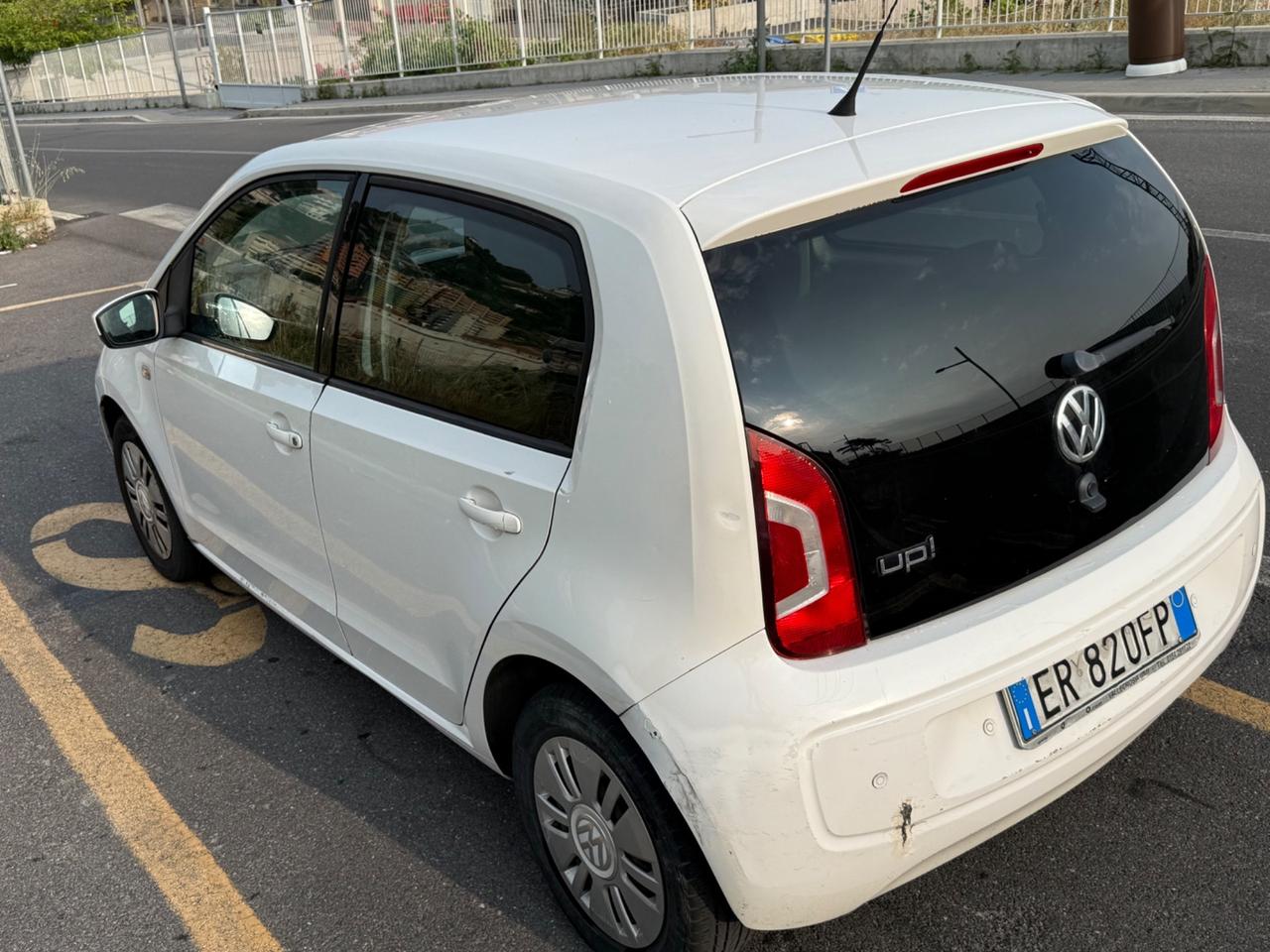 Volkswagen up! 1.0 75 CV 5p. move up!