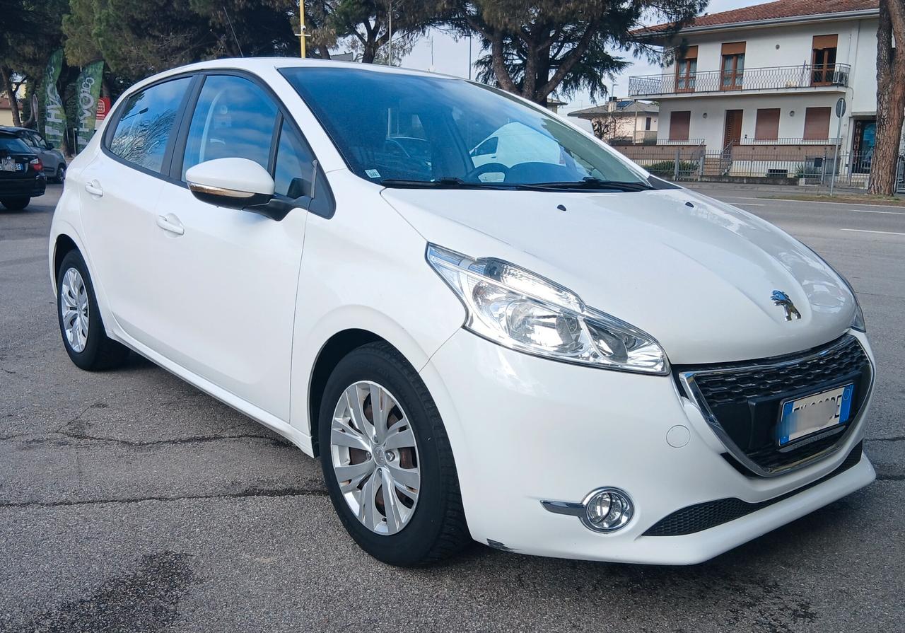 Peugeot 208 GPL