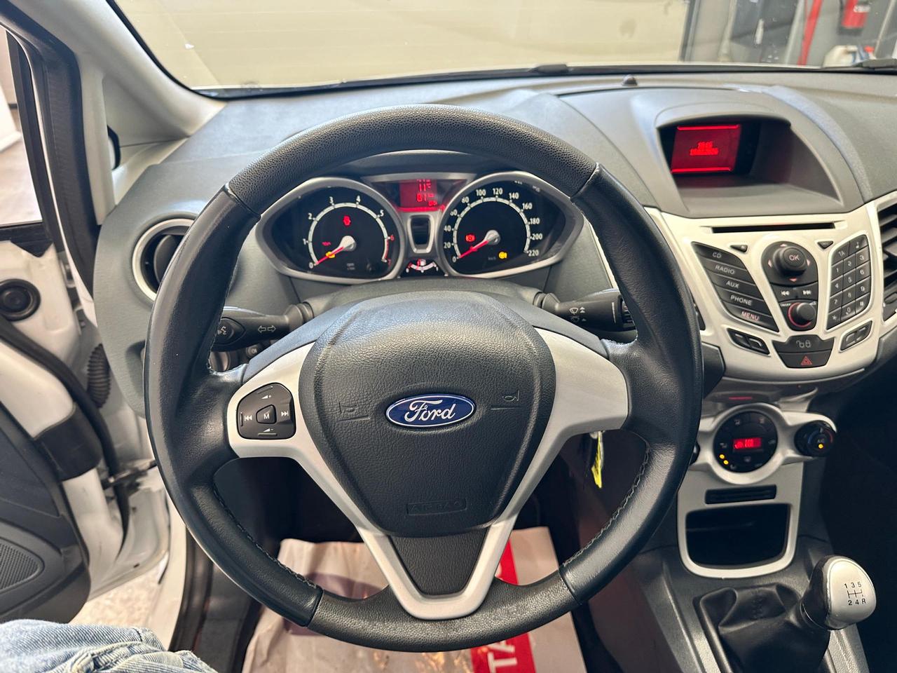 Ford Fiesta 5p 1.4 16v + Gpl