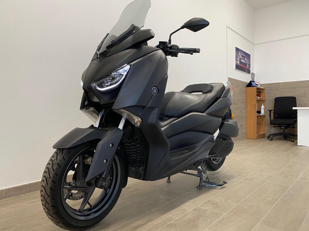 YAMAHA X-MAX 300 TECH MAX