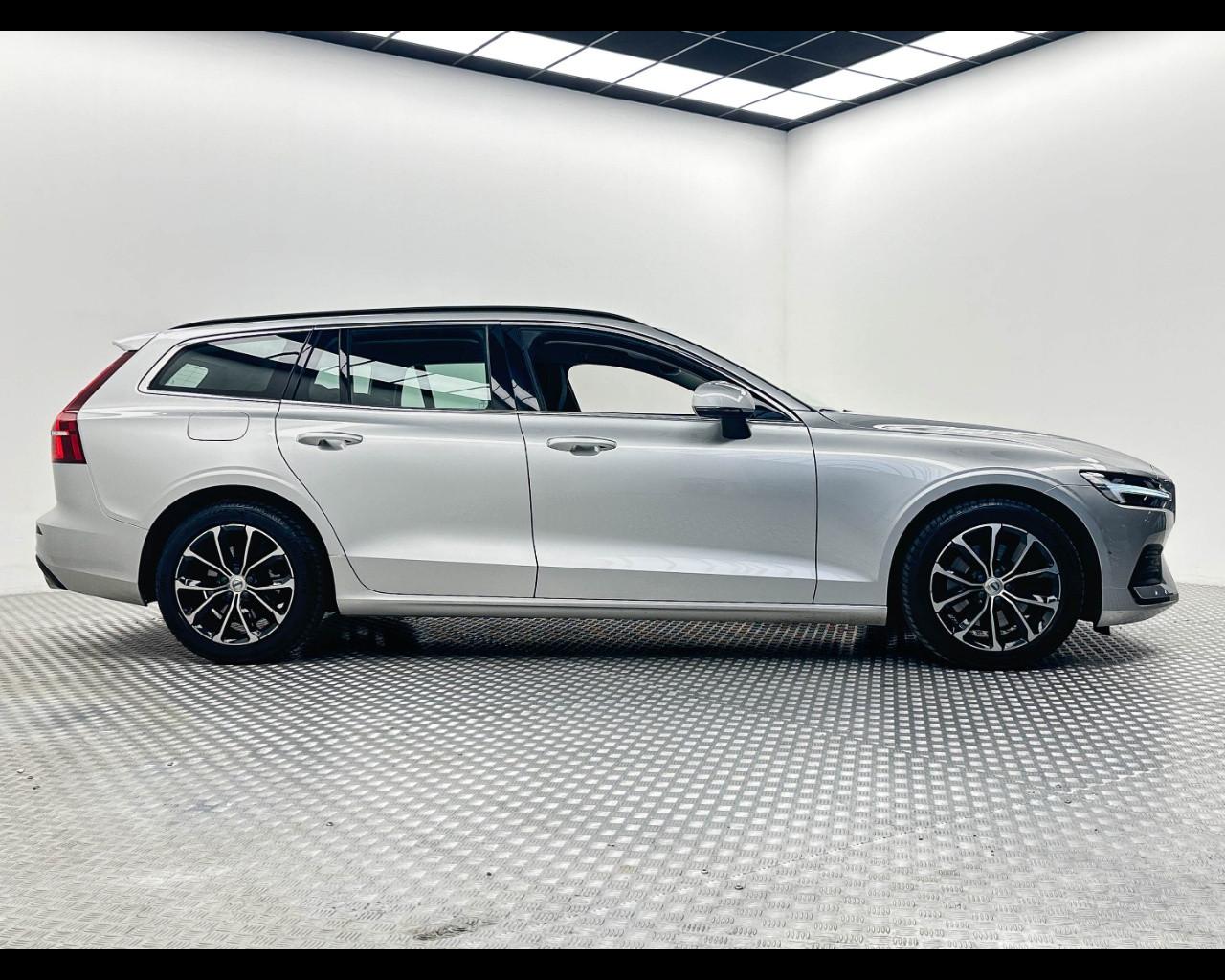 VOLVO V60 B4 (d) Geartronic Momentum Business