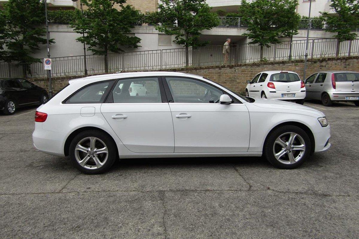 AUDI A4 Avant 2.0 TDI 122 CV Business
