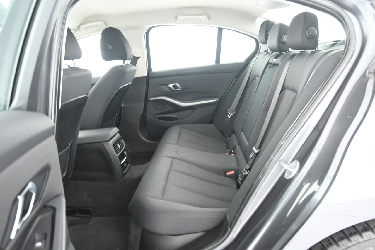 BMW 320d mhev 48V xdrive Business Advantage auto APP CONNECT+LED