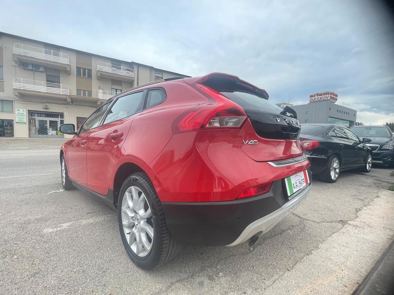 Volvo V40 Cross Country D3 Pro