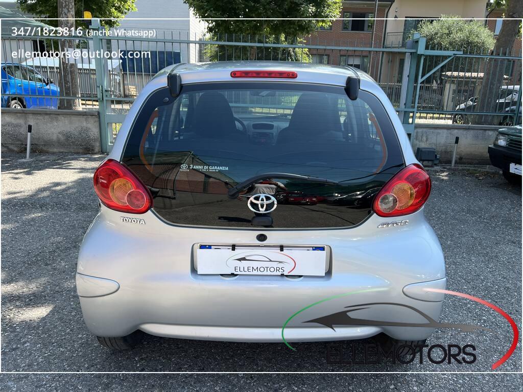 Toyota Aygo 5 Porte 1.0 VVT-i Now