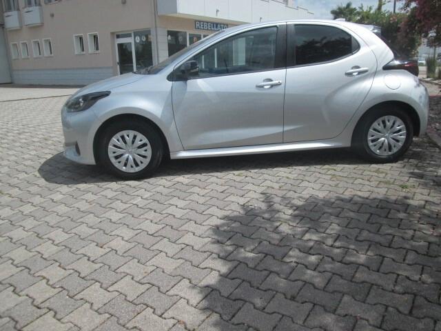 Toyota Yaris 1.5 Hybrid 5 porte Trend