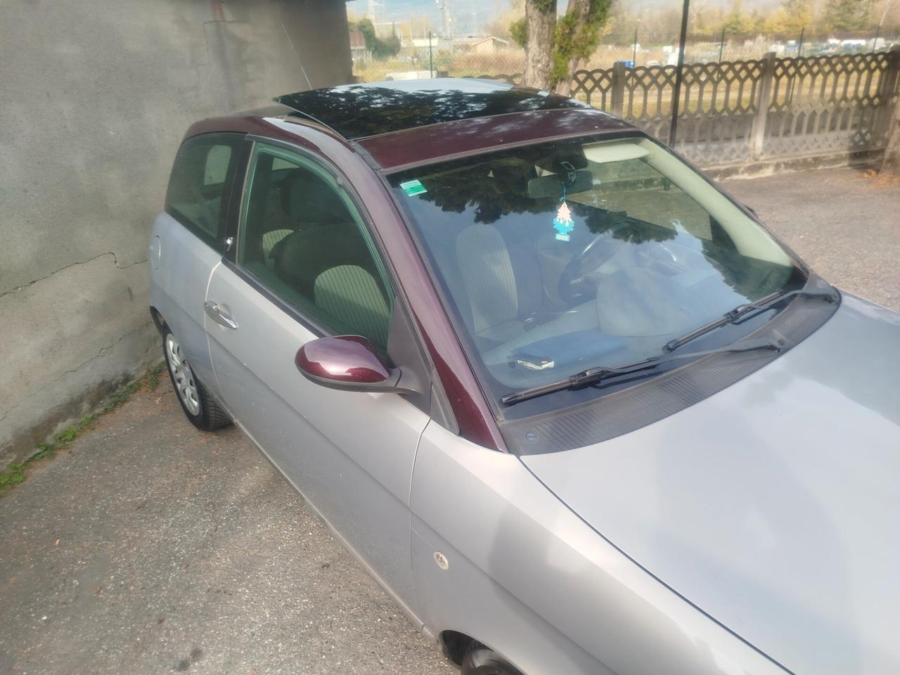 Lancia Ypsilon 1.2 E-Collection