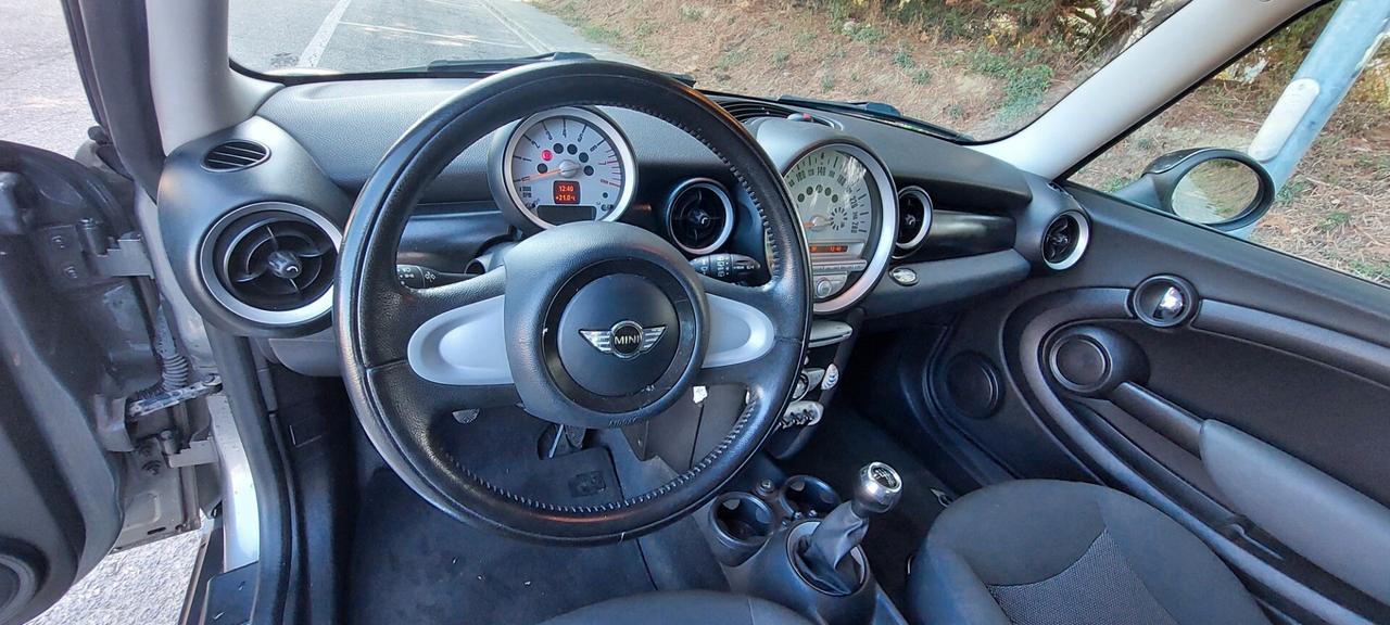 MINI COOPER MODELLO RAY 1,4 BENZINA X NEOPATENTATI LEGA IMPECCABILE