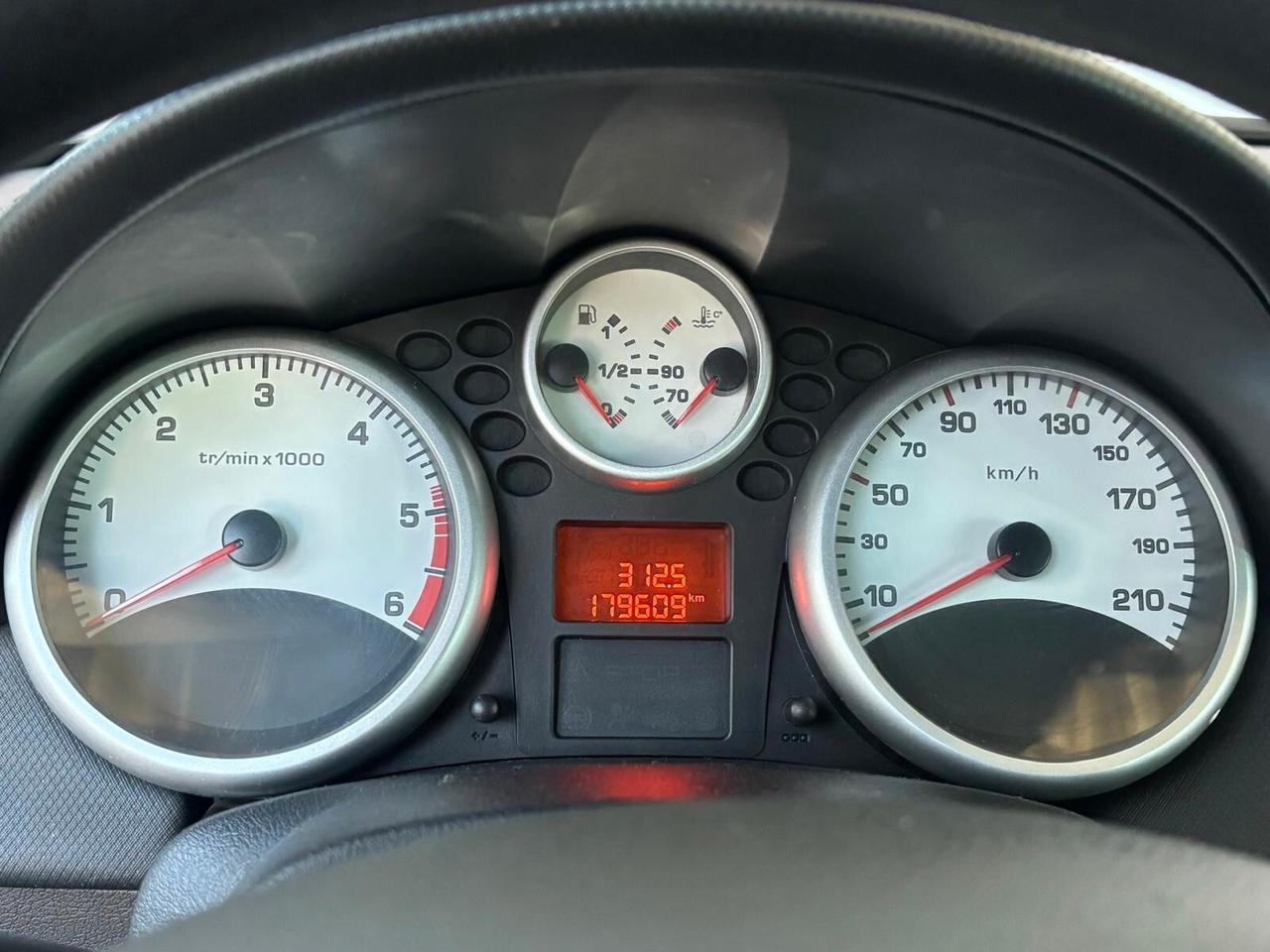 Peugeot 207 1.4 HDi 70CV FAP 5p. XS