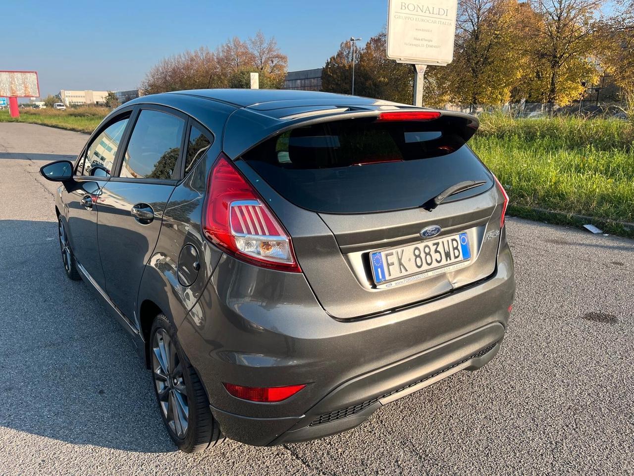 Ford Fiesta 1.5 TDCi 75CV 5 porte ST-Line