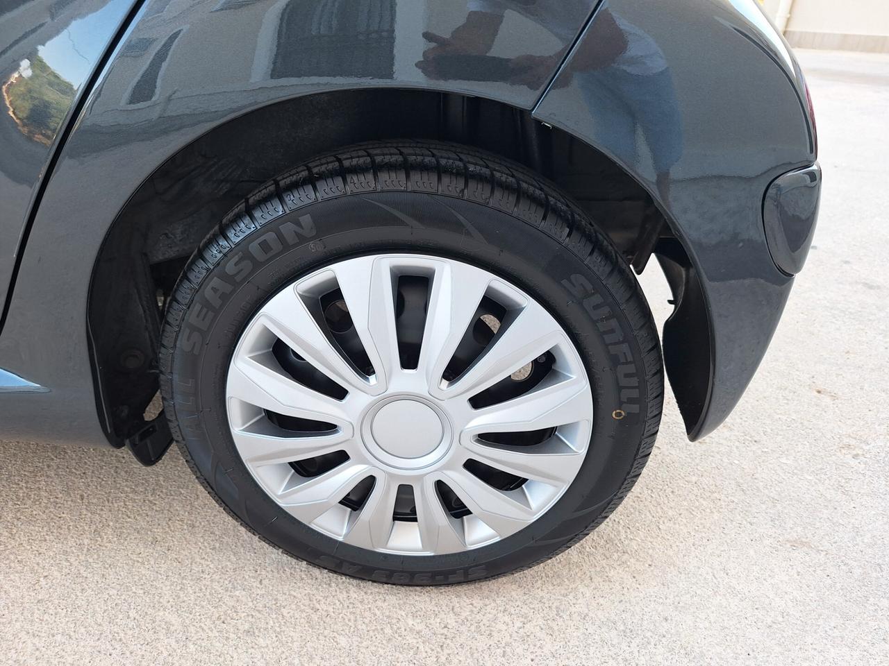 Toyota Aygo 1.0 5 porte Active PERFETTA