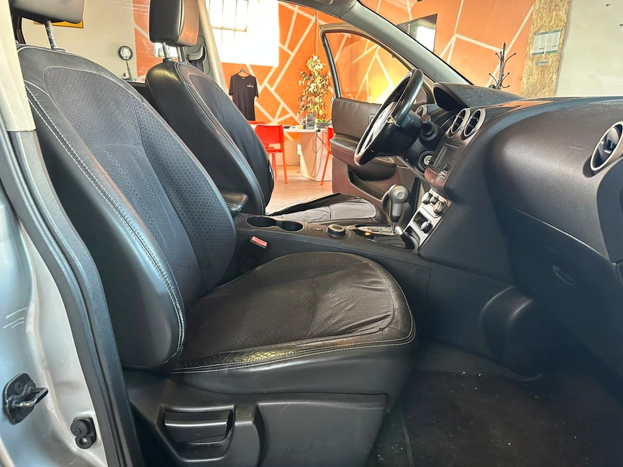 Nissan Qashqai Qashqai+2 2.0 dCi DPF 4WD aut. Tekna