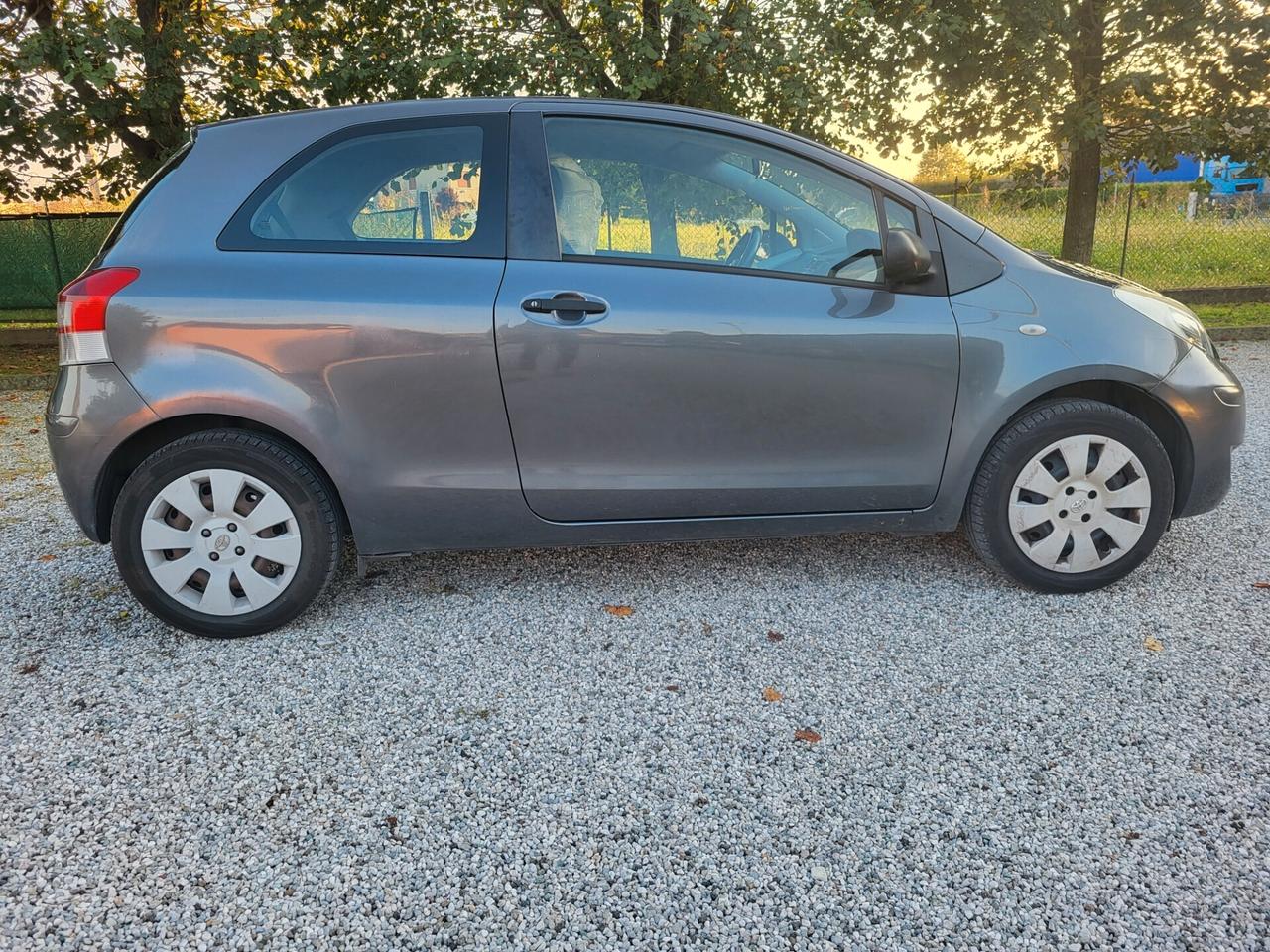 Toyota Yaris 1.0 3p Now Gpl LEGGERE BENE