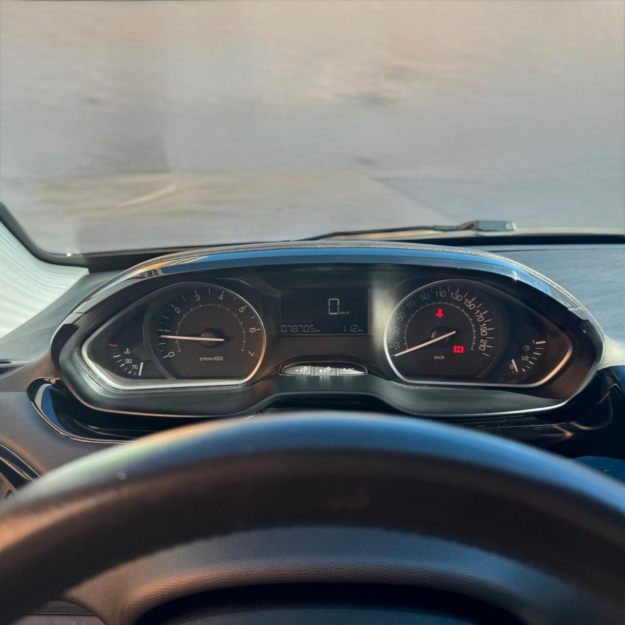 Peugeot 208 PureTech 82 5 porte Allure