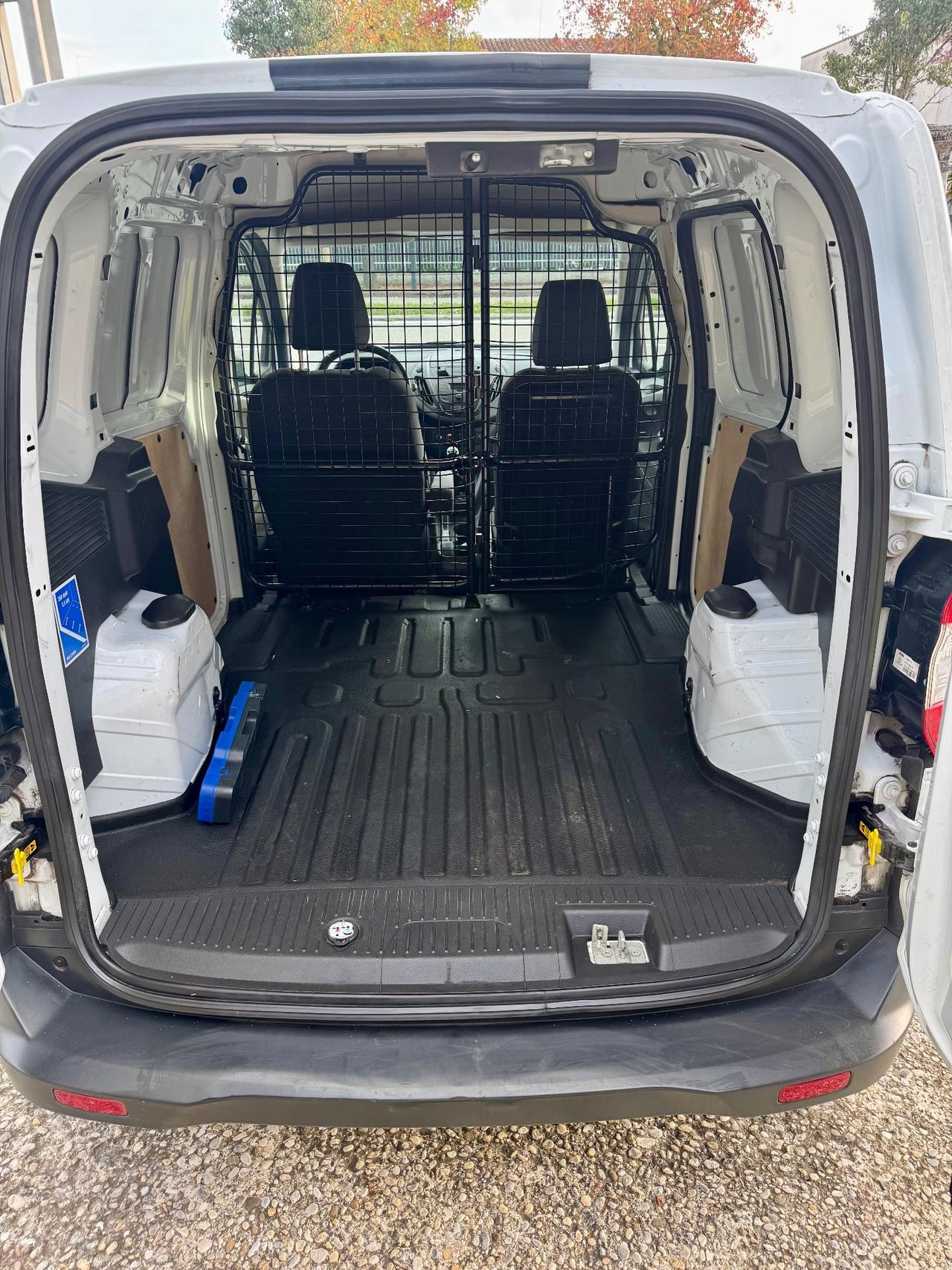 Ford Transit Courier 1.5 TDCi 75CV (PERMUTO)