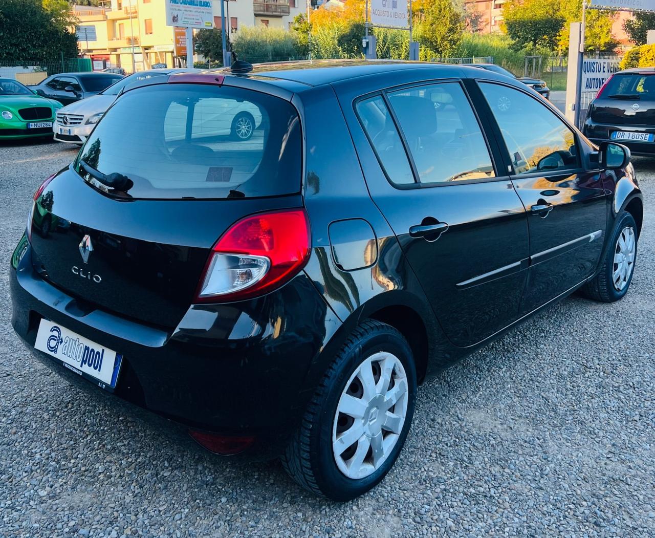 Renault Clio 1.2 16V 5 porte 20th Anniversario