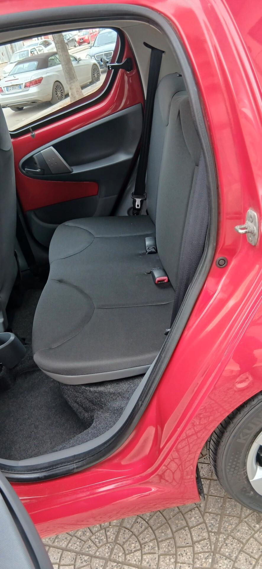 Toyota Aygo 1.0 12V VVT-i 5 porte Now