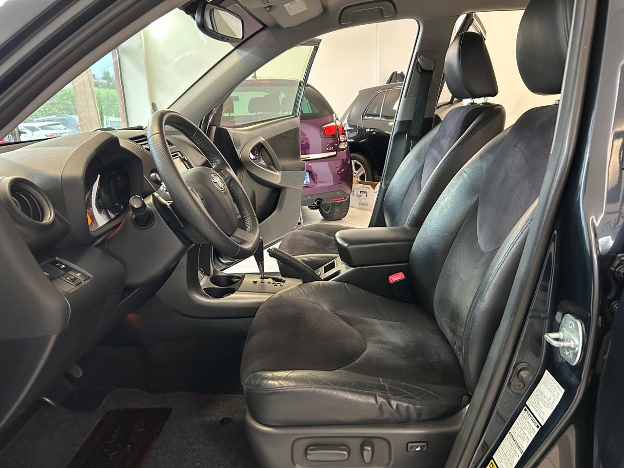 Toyota RAV 4 2.2D 4X4 2012(CAMBIO AUT.)