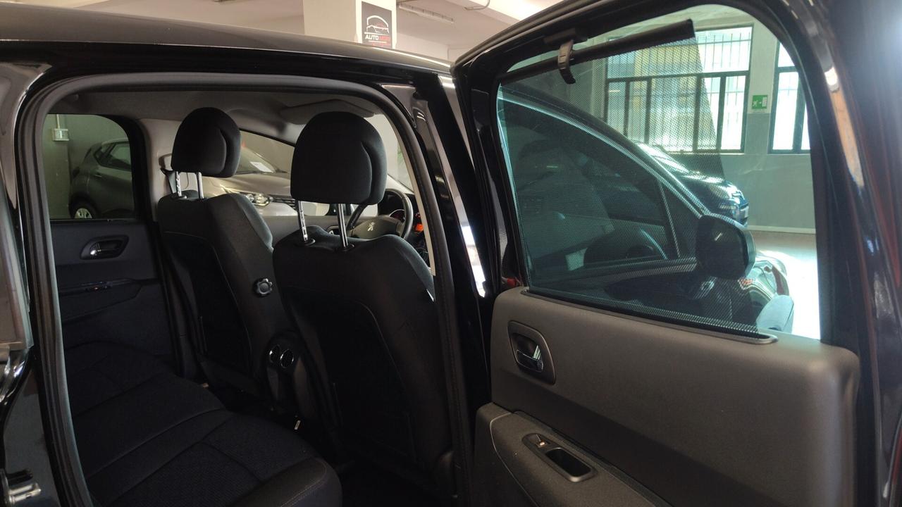 Peugeot 3008 1.6 HDi 115CV Business