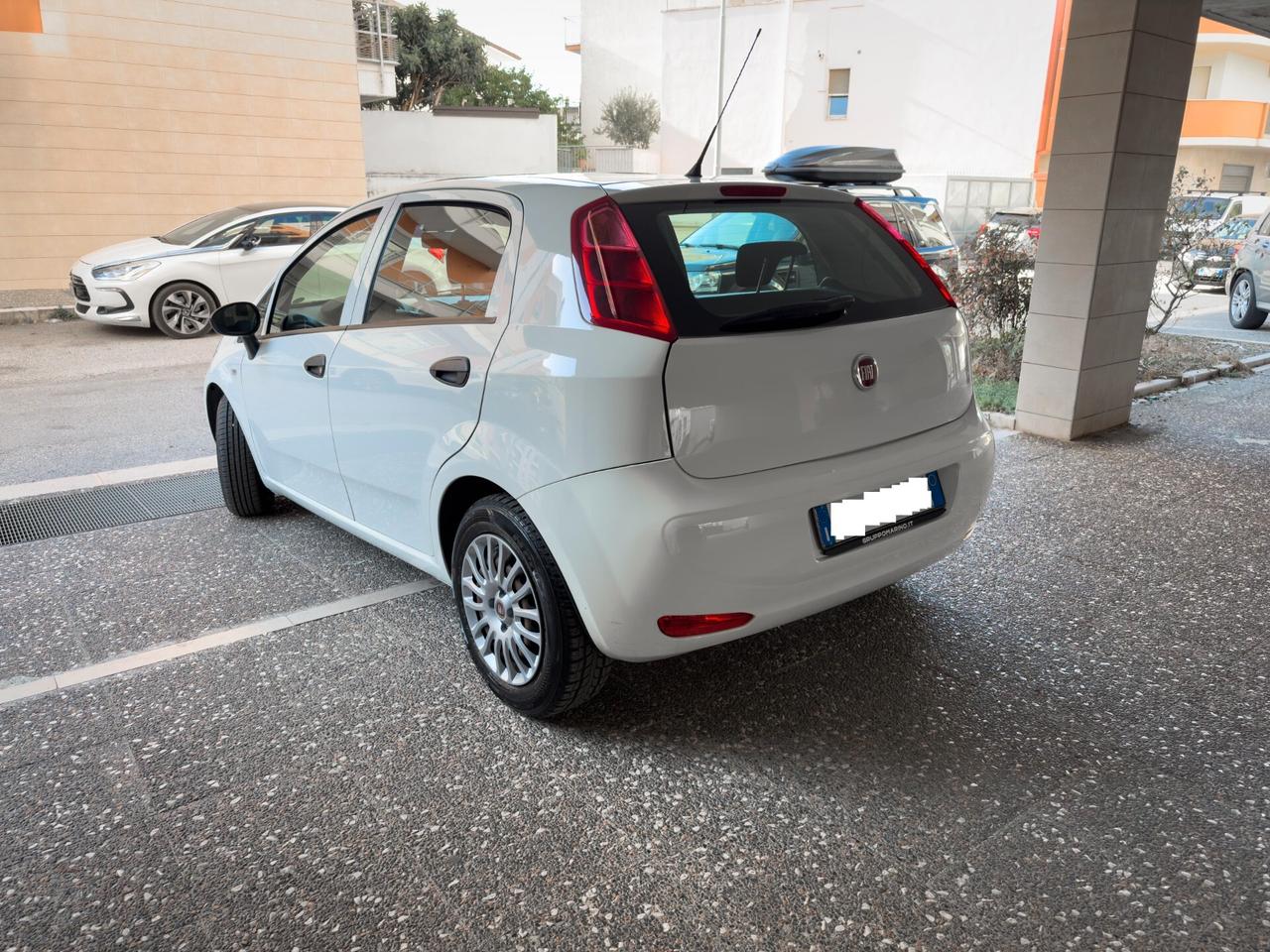 Fiat Punto 1.3 MJT II S&S 95 cv 5 porte Street