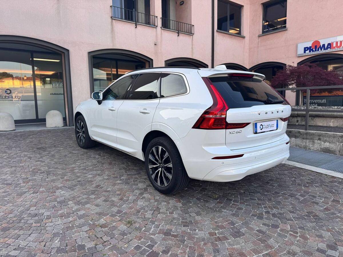 Volvo XC60 2.0 b4 Core awd auto