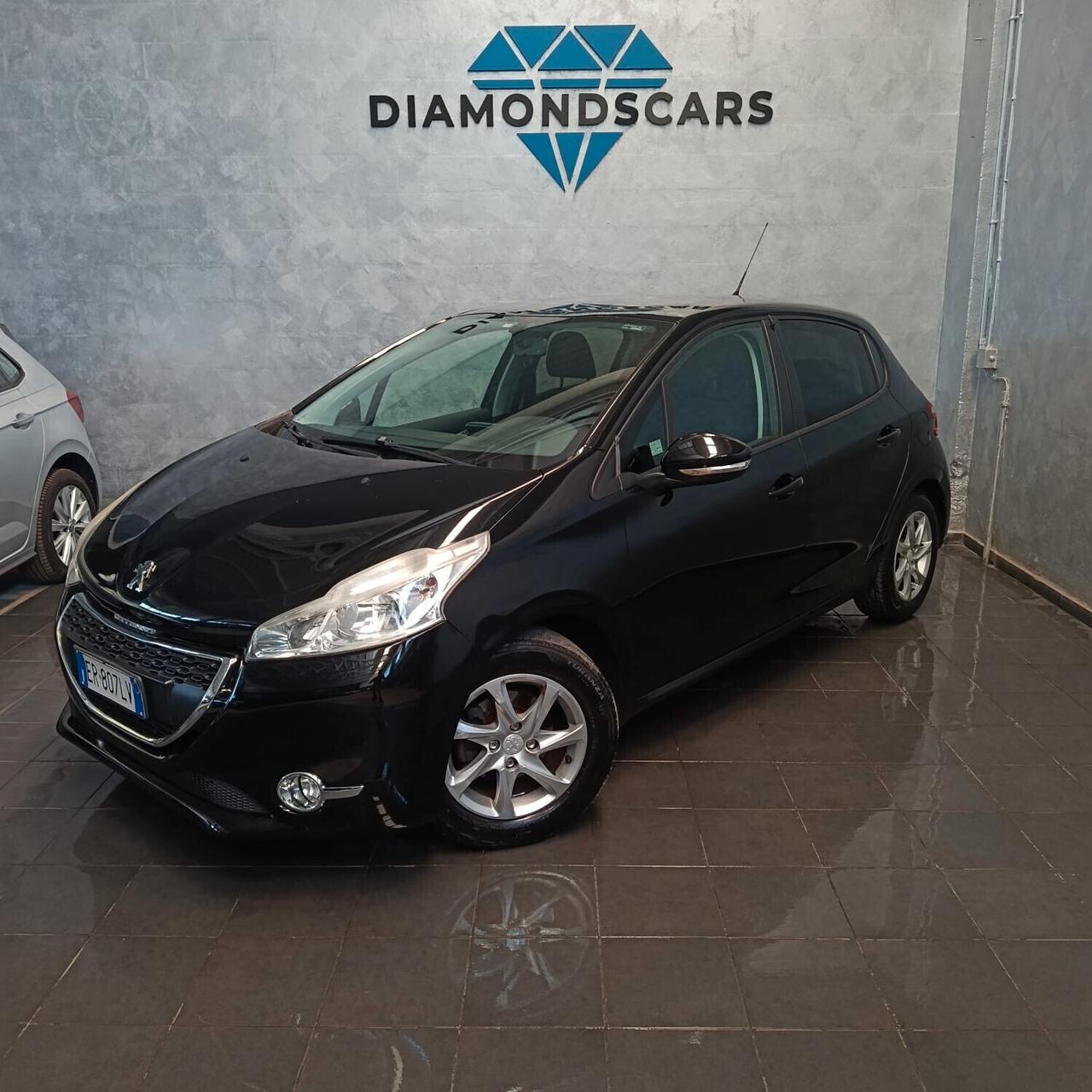 Peugeot 208 1.2 BENZINA