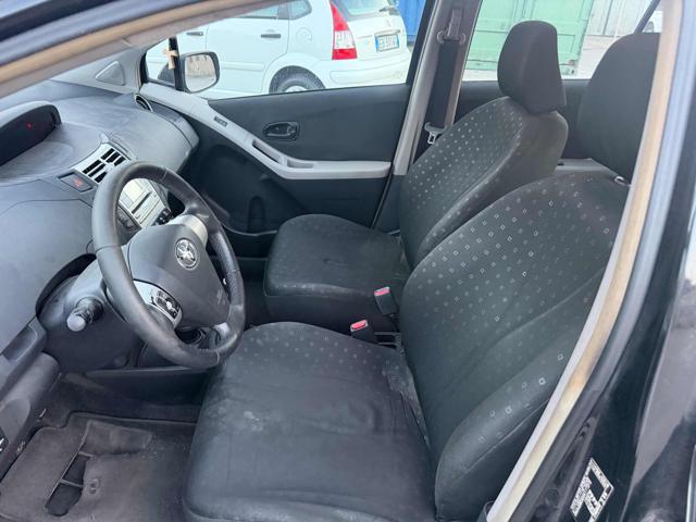 TOYOTA Yaris 1.0 5p Sol senza nessun lavoro da fare