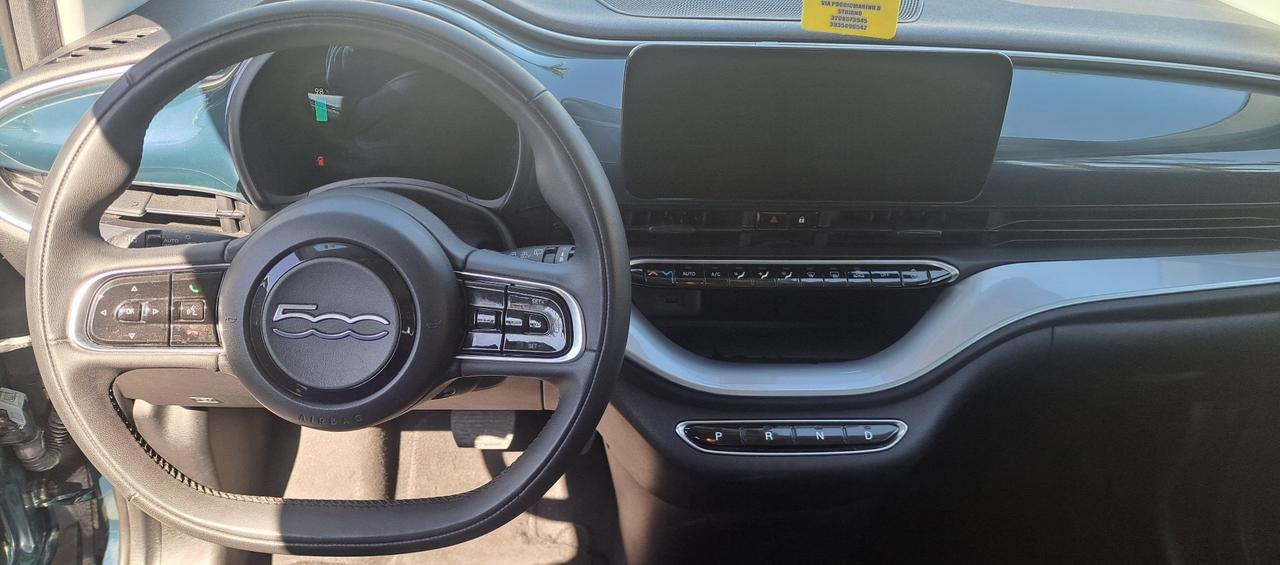 Fiat 500 500e Berlina 42 kWh