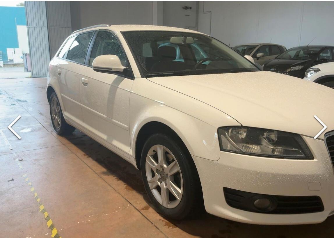 Audi A3 1.6 TDI 105 CV CR Attraction