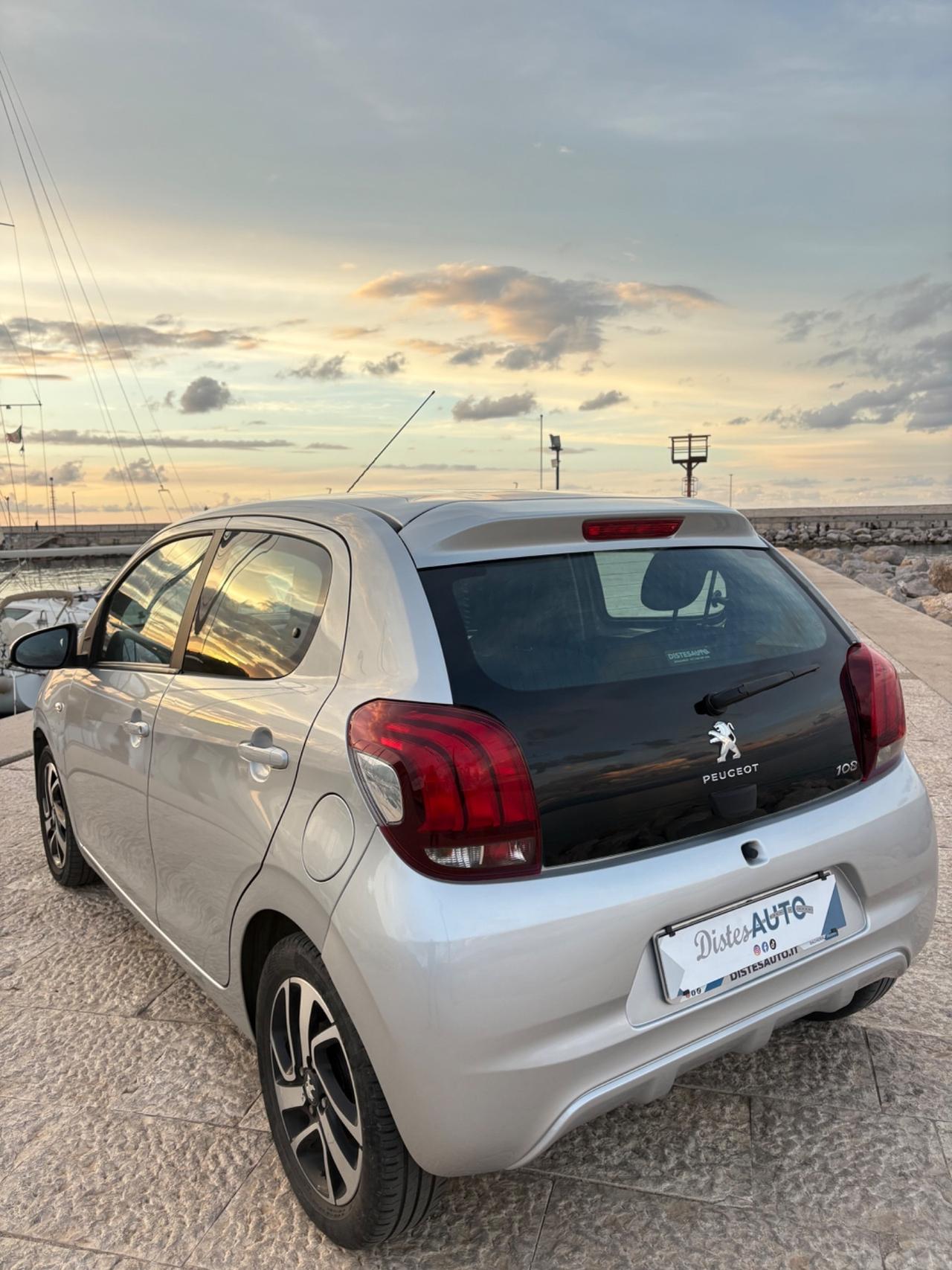 Peugeot 108 VTi 72 5 porte Allure