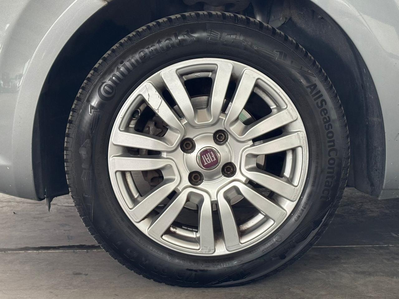 Fiat Punto 1.4 S&S 8V 5 porte Lounge