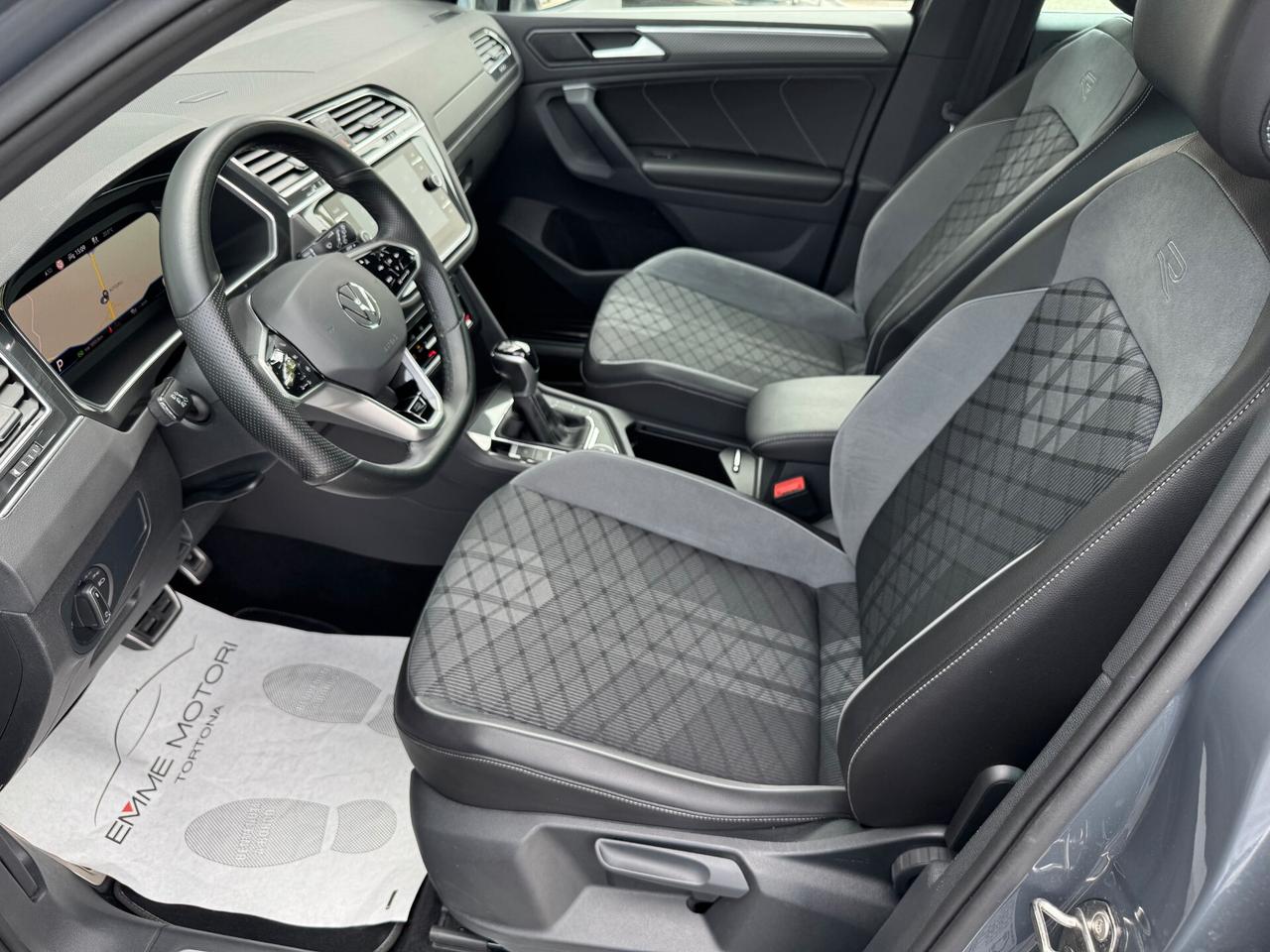 Volkswagen Tiguan 2.0 tdi R-Line 4motion 150cv dsg/NO VINCOLI