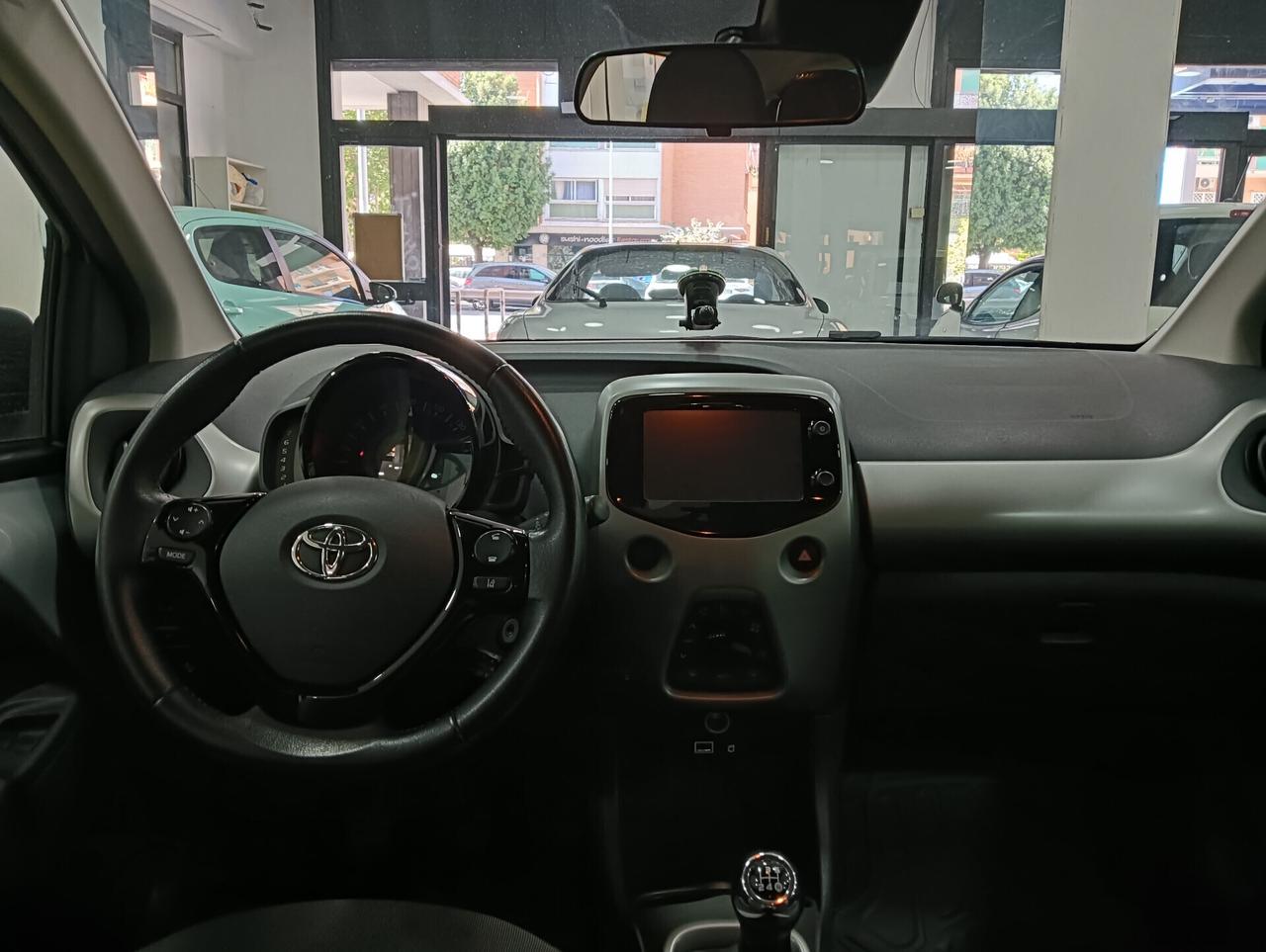 Toyota Aygo 1.0 VVT-i 72 CV 5 porte x-trend MMT
