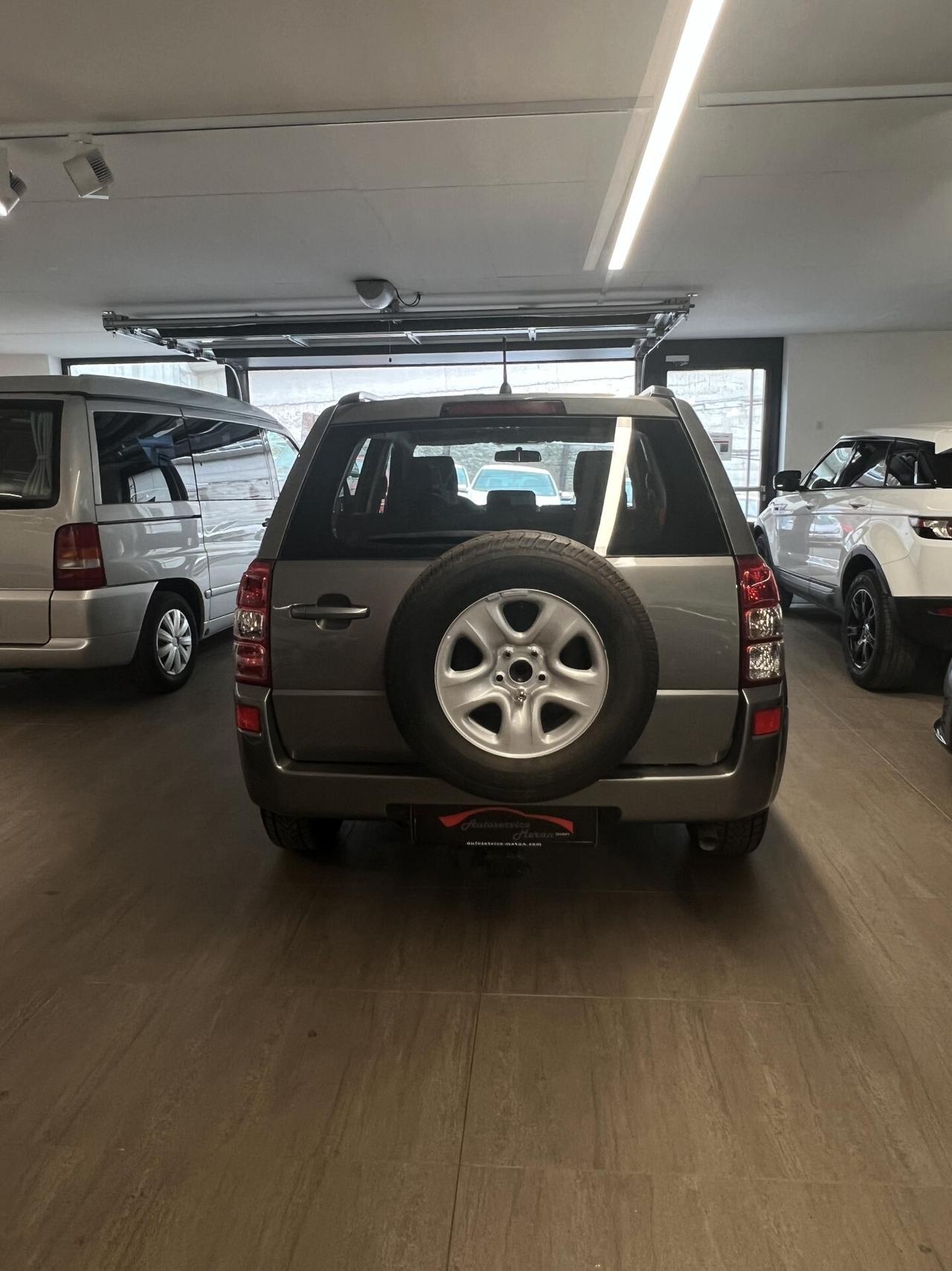 Suzuki Grand Vitara Grand Vitara 1.9 DDiS 4x4 GANCIO TRAINO/AHK Neopatentati