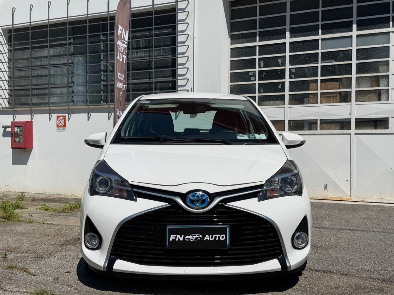 Toyota Yaris 1.5 Hybrid BASSI CONSUMI - CAMBIO AUTOM - NEOP.