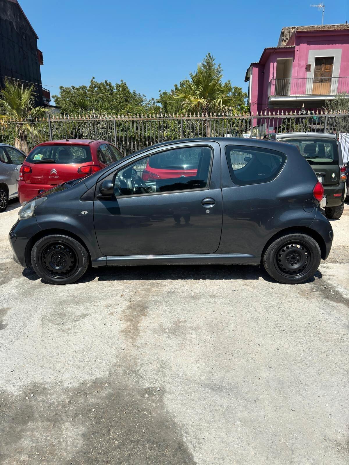 Toyota Aygo 1.0 12V VVT-i 3 porte Sol