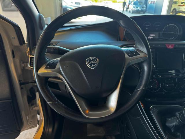 LANCIA Ypsilon 1.2 69 CV 5 porte Platinum