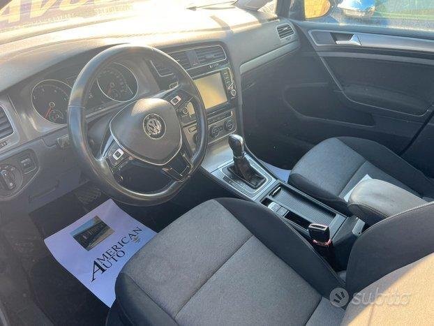 Volkswagen Golf 1.6 Tdi 105 cv Stescion anno 2016