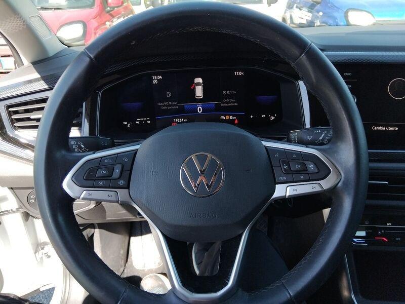Volkswagen Polo VI 2022 1.0 tsi Style 95cv
