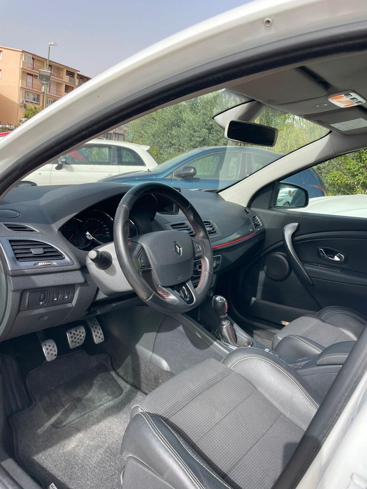 Renault Mégane 1.6 dCi 130CV SporTour GT Line