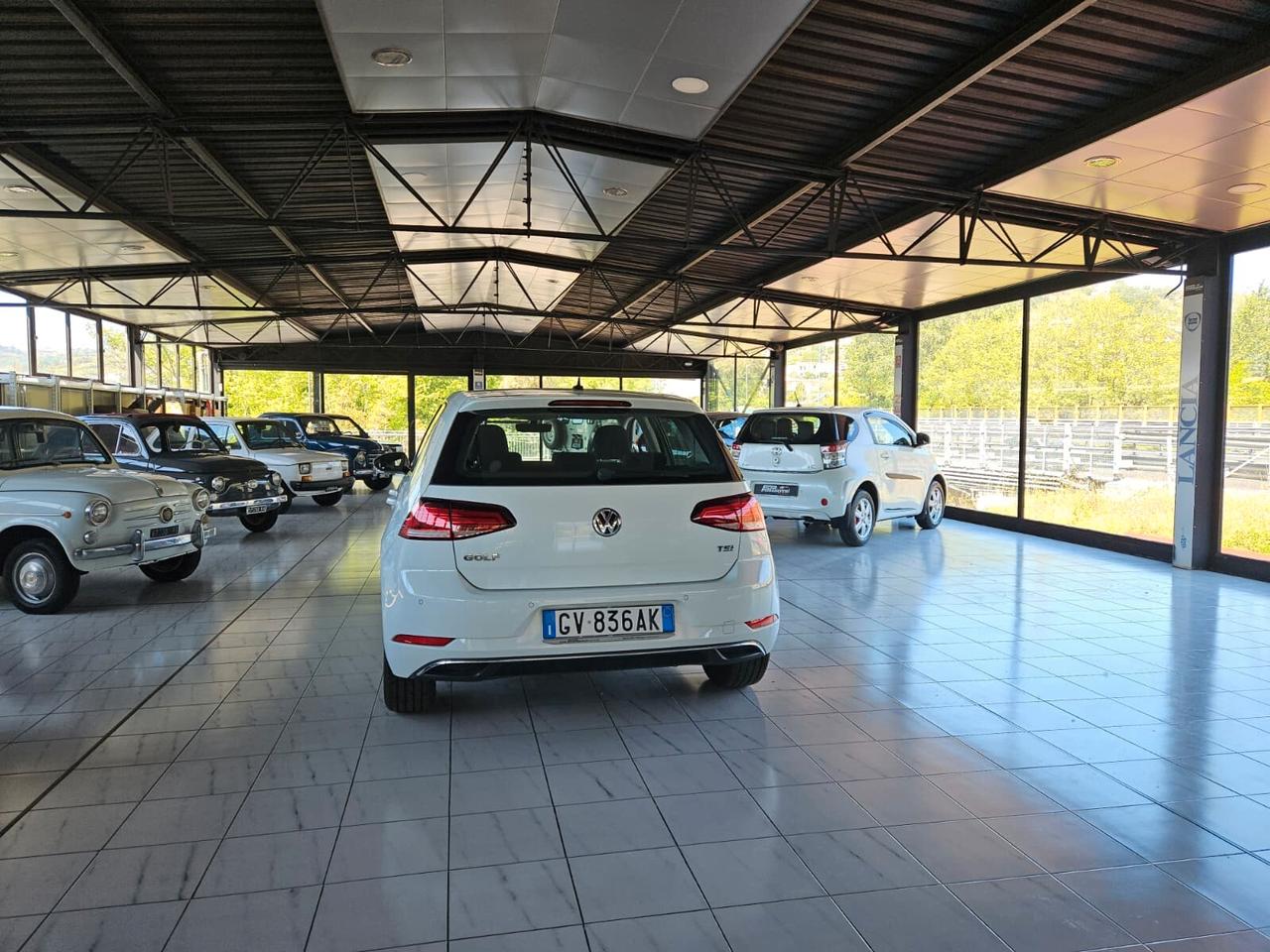 Volkswagen Golf 1.0 TSI 110 CV DSG Sound Edition