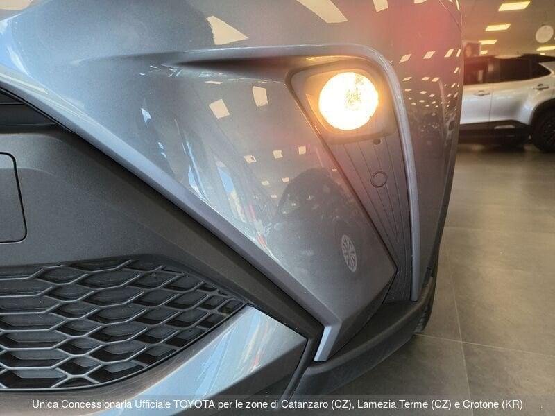 Toyota C-HR 1.8 Hybrid E-CVT Trend