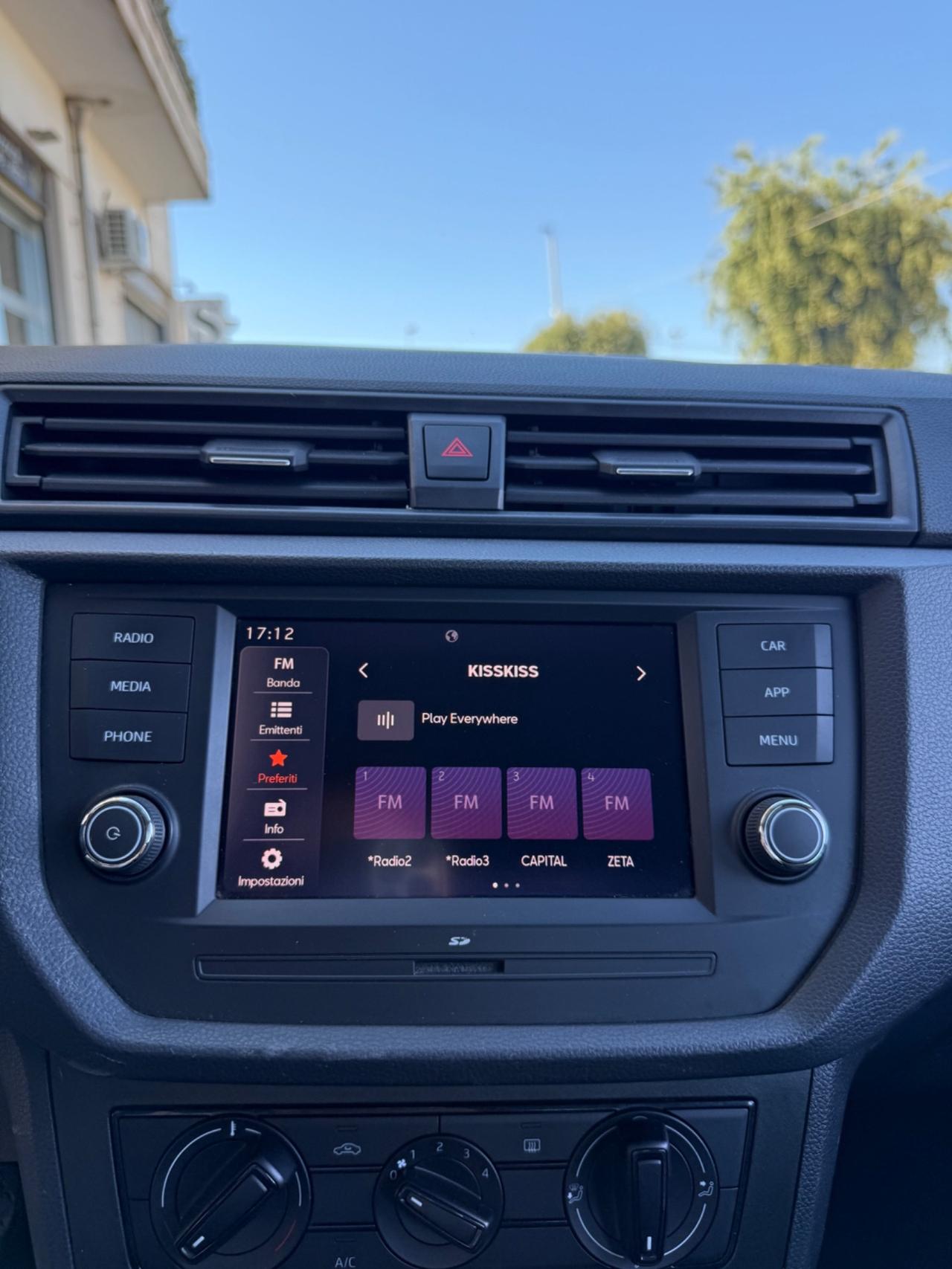 Seat Arona 1.0 tgi BENZMETANO 90cv FULL LINK,BLUETOOTH,USB,KM CERTIFICATI SEAT,UNI PROPRIETARIO