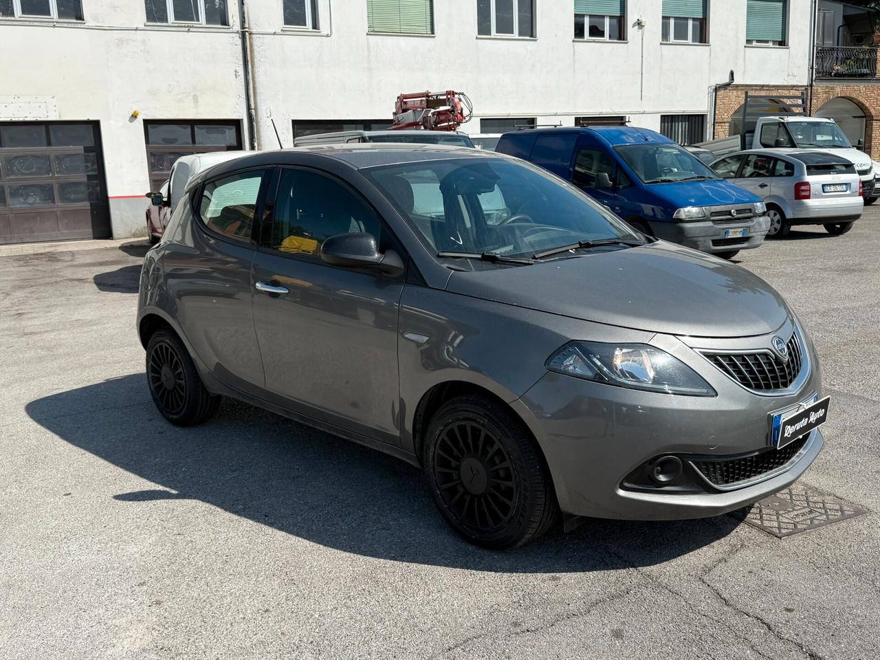 Lancia Ypsilon 1.0 FireFly 5 porte S&S Hybrid Ecochic UnYca